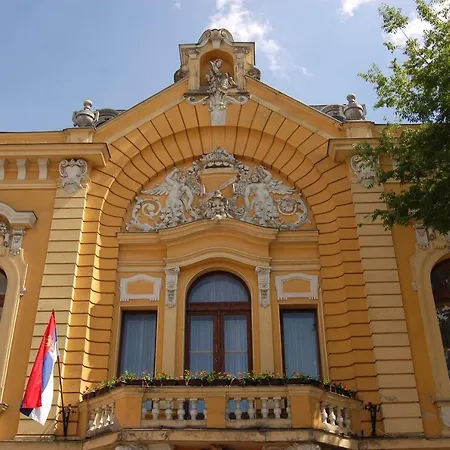 Donner Centar Iv Apartment Subotica
